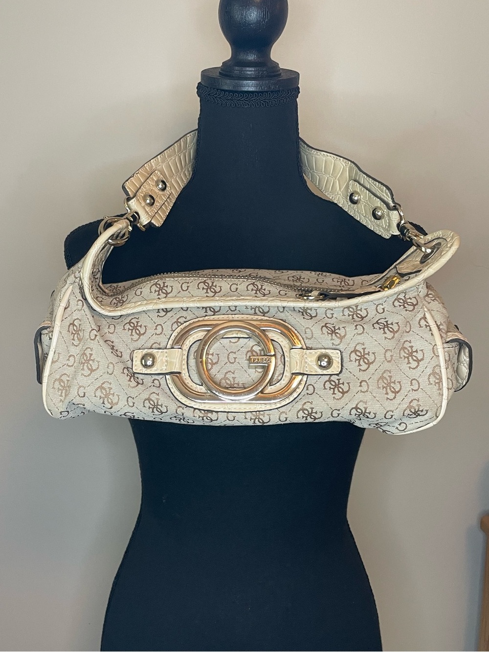 Vintage Y2K GUESS Beige Monogram Shoulder Bag with Gold Accent
